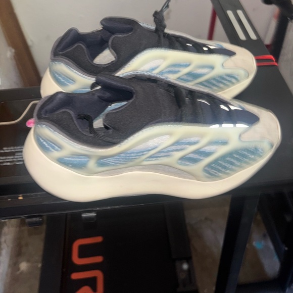 Yeezy Sneakers in Black, Cream, and Blue - Picture 2 of 4